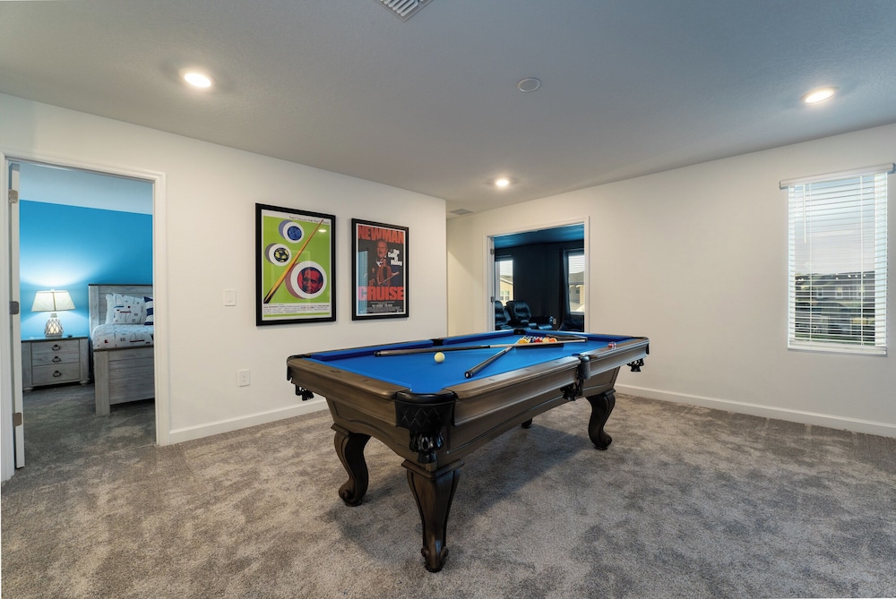 Awesome 8BR Villa Pool Theater Arcade