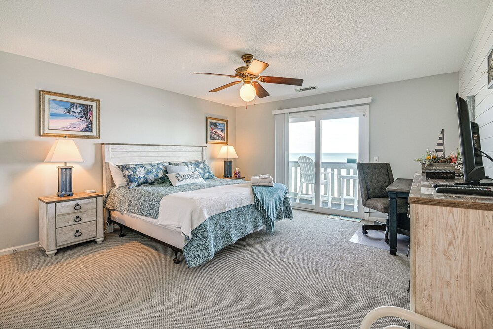 Oceanfront Condo w/ Pool Access in Surfside Beach!