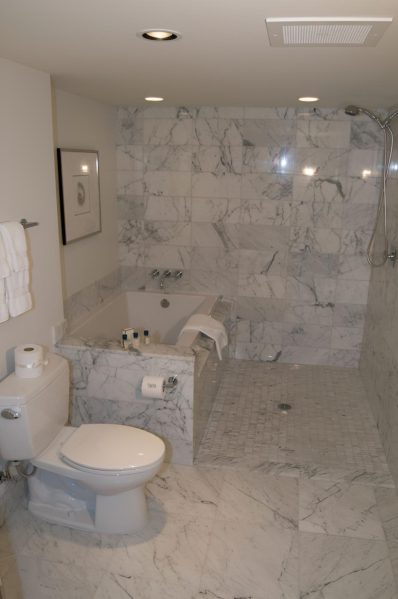 Jet Luxury @ The Trump Waikiki