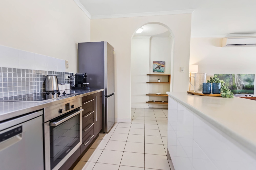 Salt Sand Retreat 1BR Resort Spa