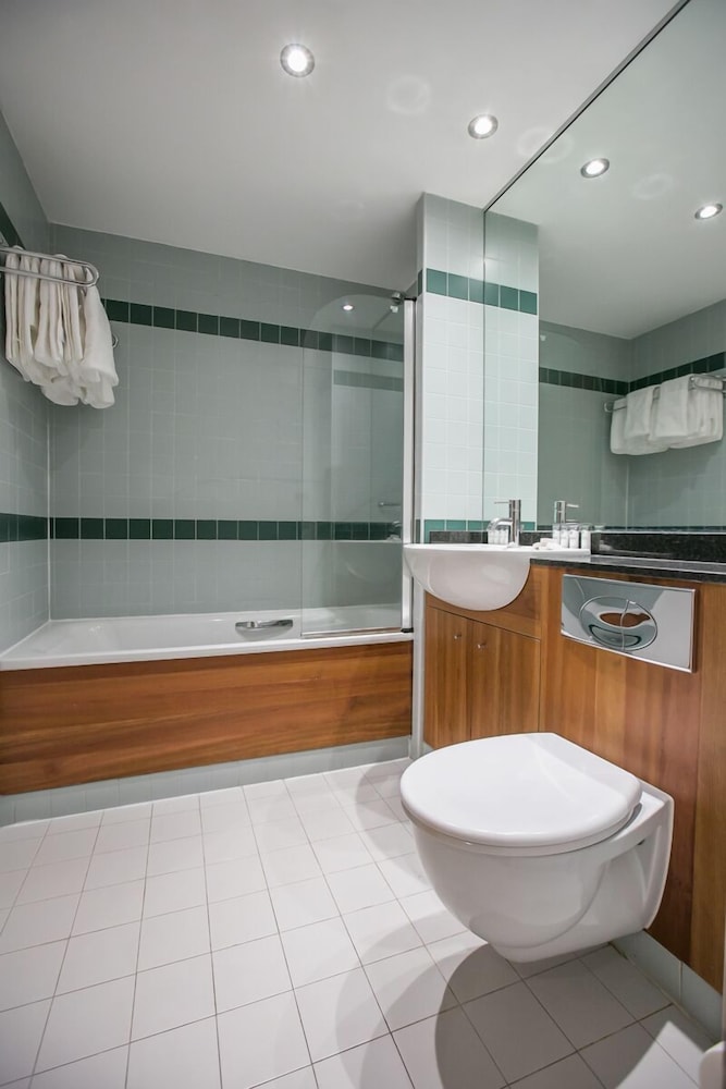 Grand Canal Square Apartments