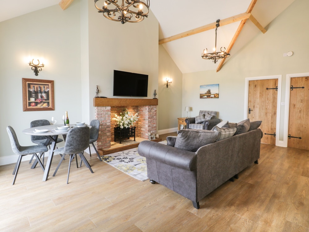 Abbey View Cottage at Broadings Farm