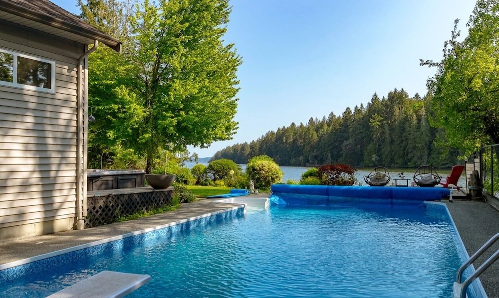 Luxury ocean dock pool villa