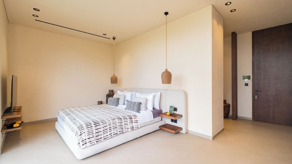 Villa Fiji by Villa Finder