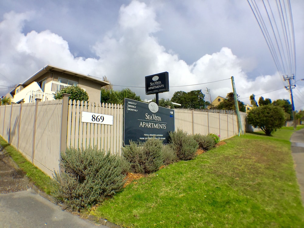 Sea Vista Apartments photo 4
