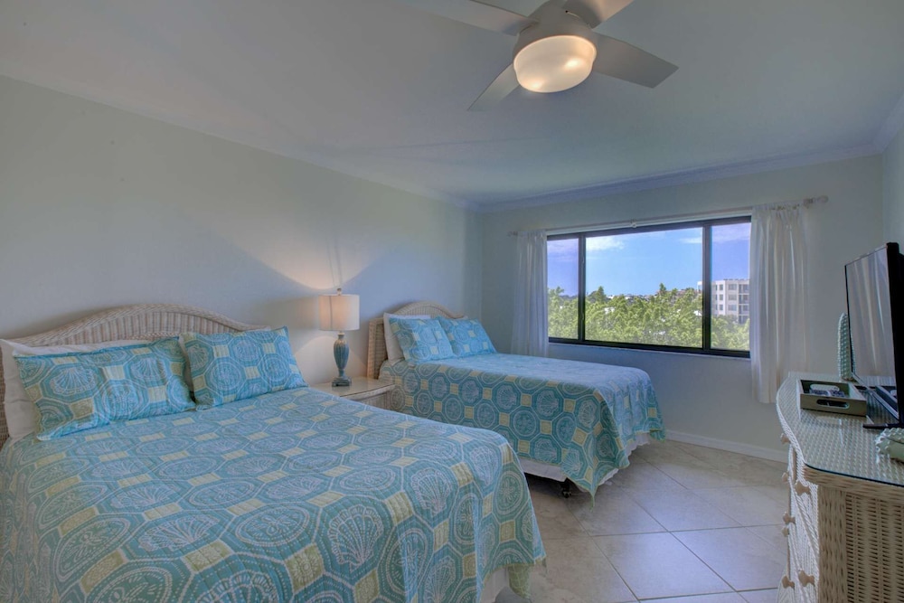 Siesta Dunes on Siesta Key view 4