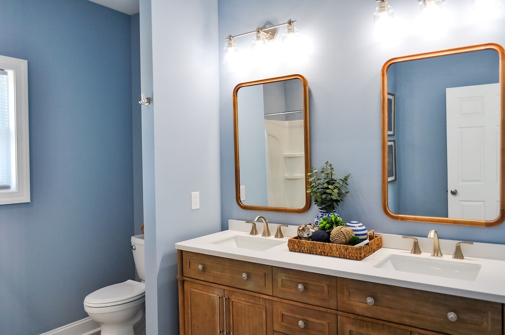 Anchors Aweigh by Topsail Realty