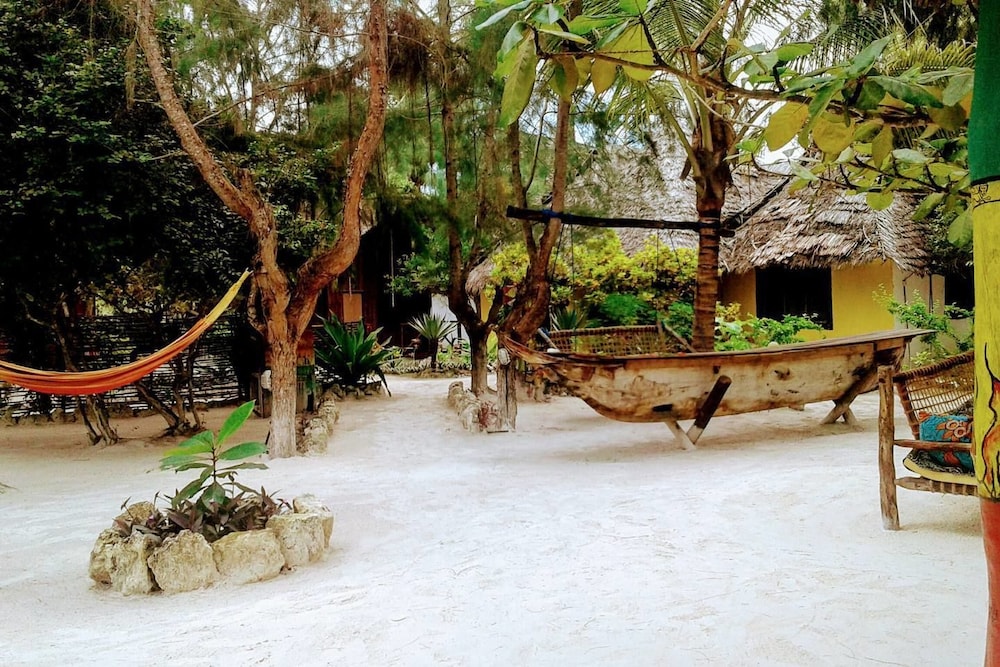 Milele Lodge