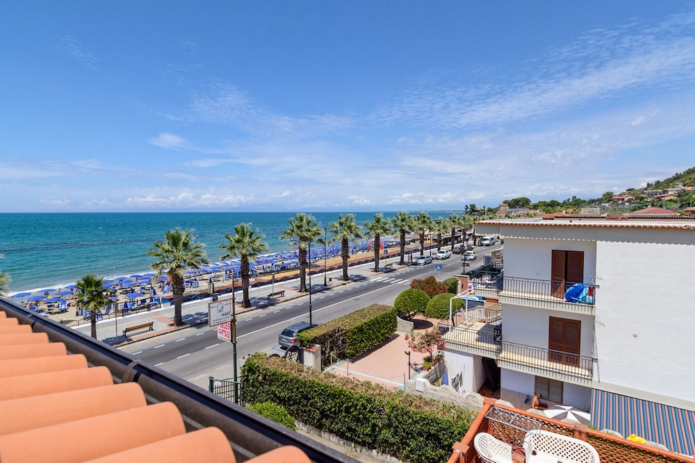 Il Colore del Mare view 2
