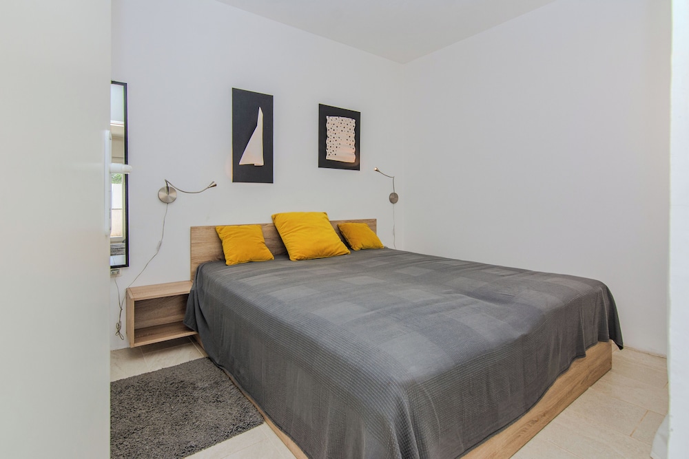 Holiday home Korbar