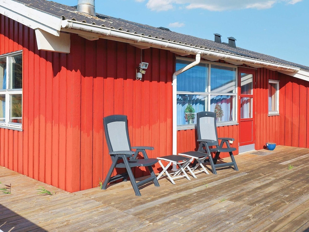 6 Person Holiday Home in Hjorring