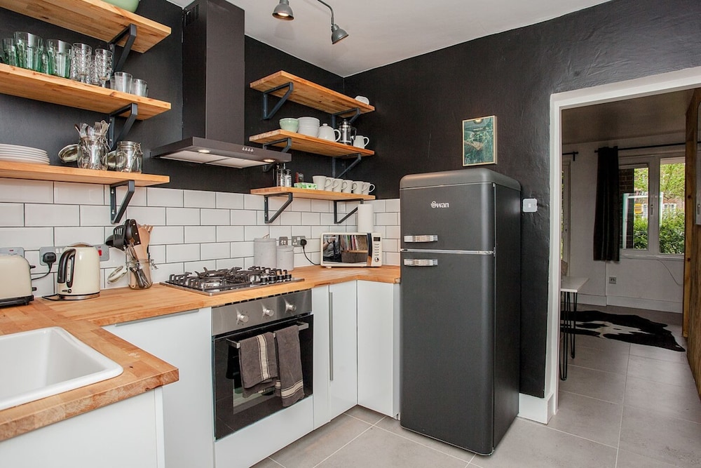Modern Central 1 Bed in Clerkenwell - sleeps 4