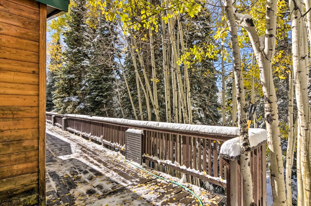 The Cottages: Ski-in/out Retreat - Hike & Explore! view 3