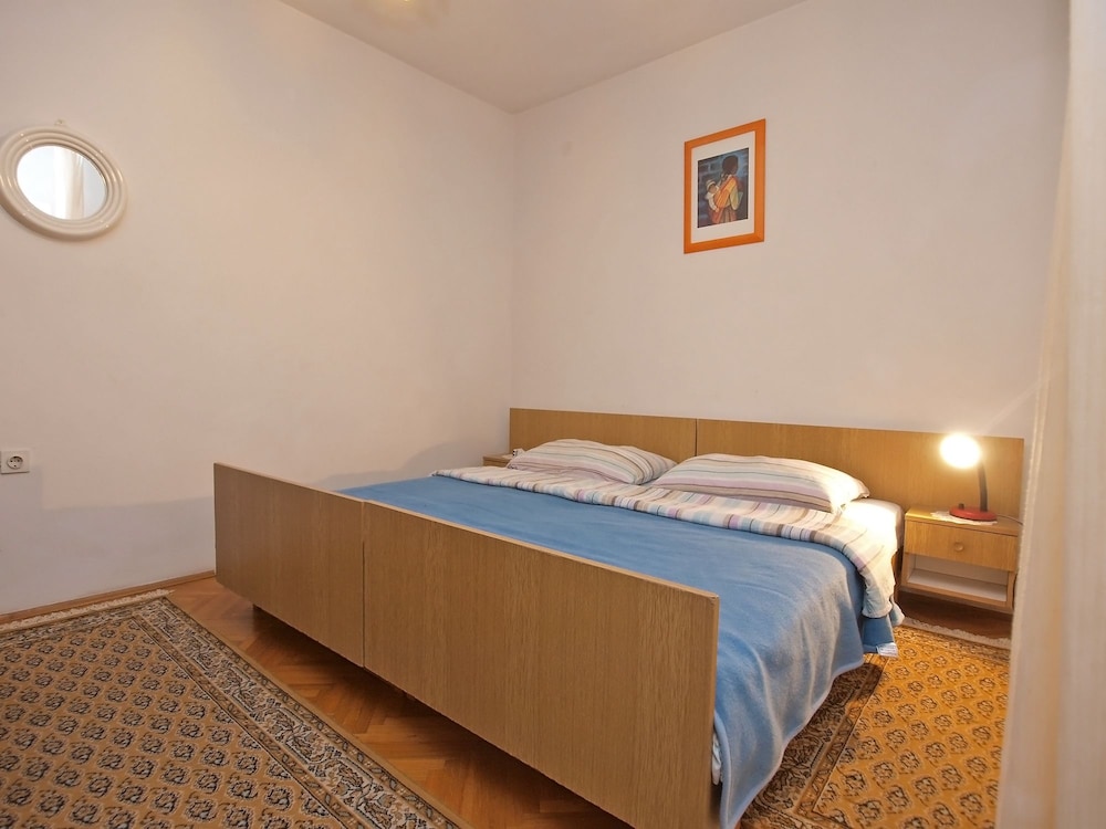 Apartment Ana 1068
