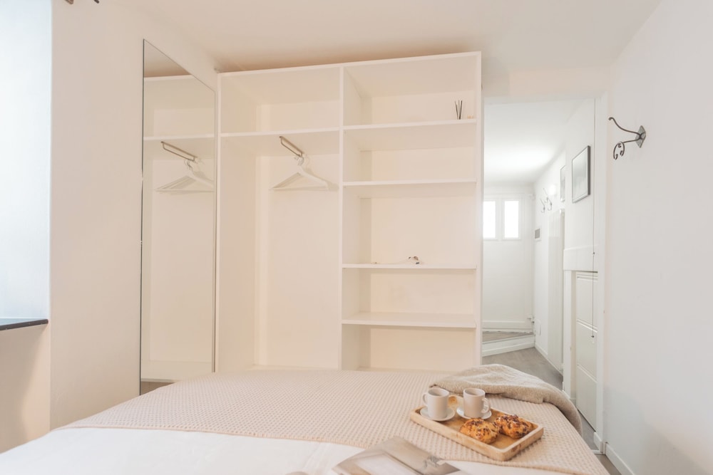 Pretty Studio in Old Town by Rent all Como