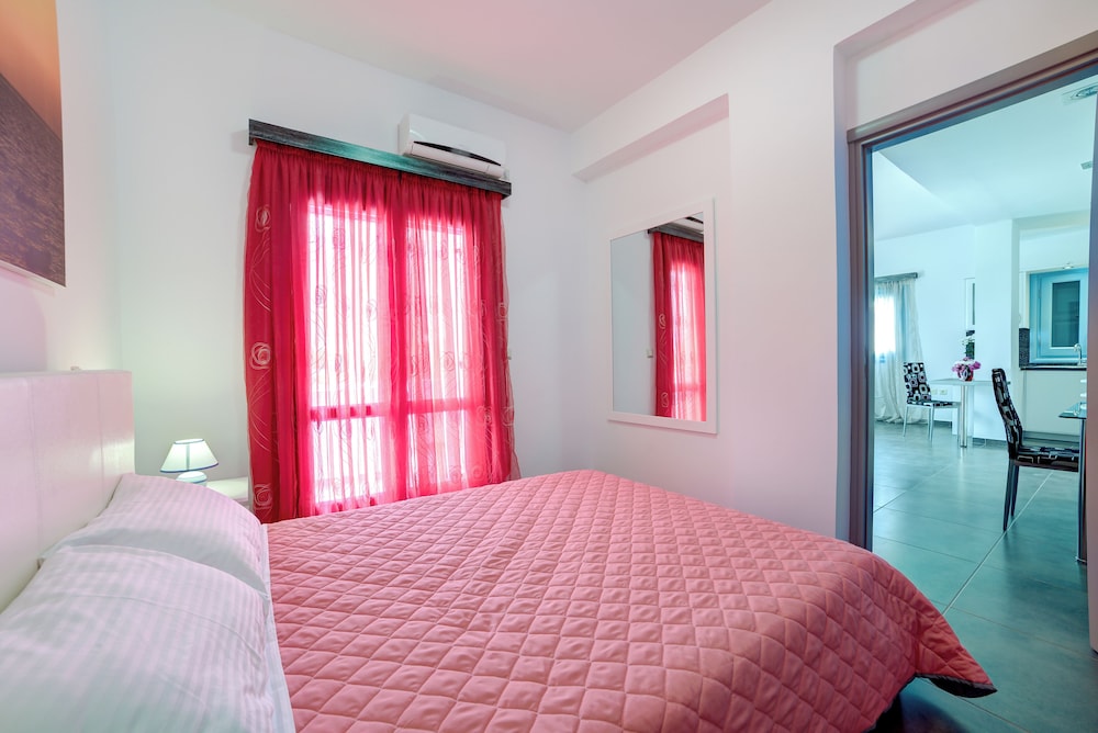 ADELPHI APARTMENTS
