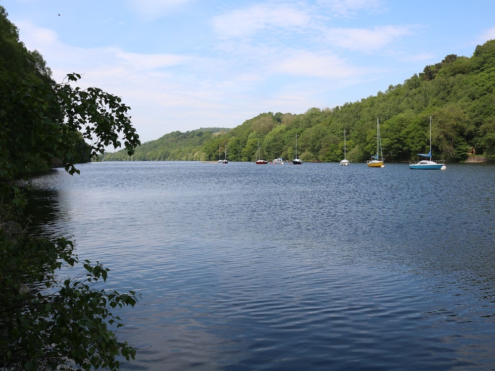 Watersview Lodge