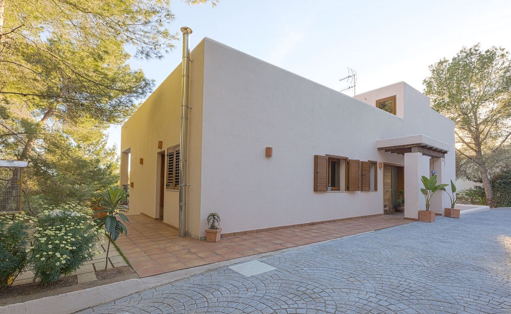 Villa Salada Ibiza view 3