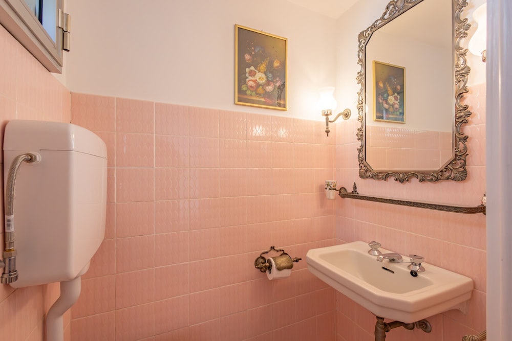 Tennis Flat With Sea View by Wonderful Italy