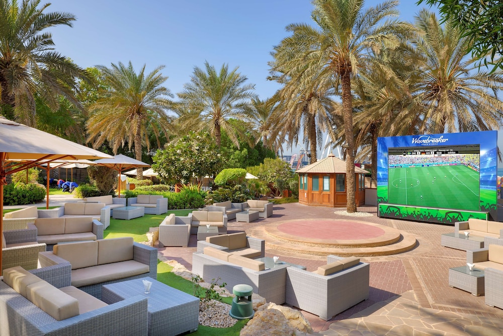 Hilton Dubai The Walk