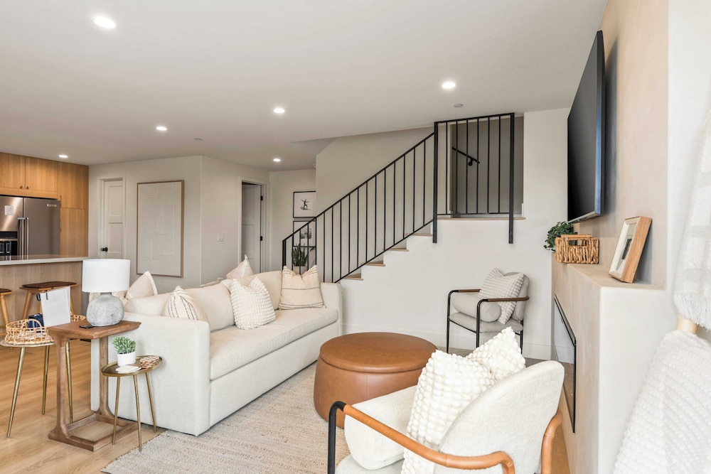 Point View Retreat by Avantstay Modern Coastal Retreat Near Sunset Cliffs & Ocean Beach