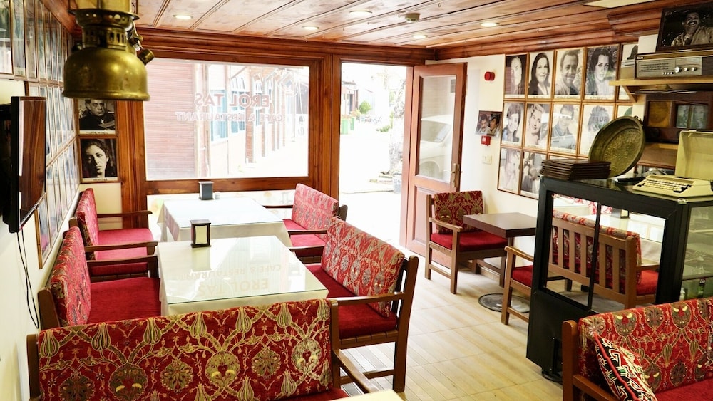 Qonaq Otel - Image 42