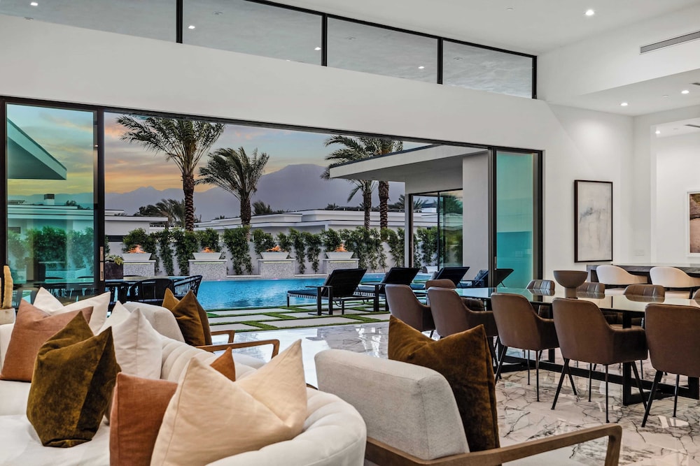 Sleeps 54 3 Luxury Villas w/ Pool + Spa, Pickleball Bravo by Avantstay