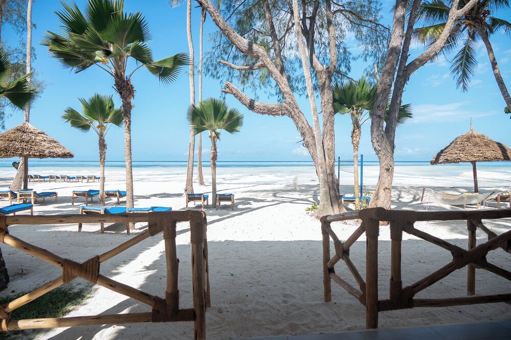 Royal Mandarin Hotel & Resort