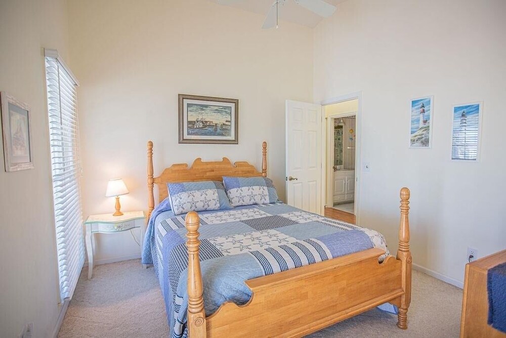 Pirates Paradise 3 Bedroom Home by RedAwning view 3