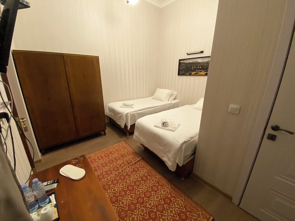 Hotel The Builder 124 view 3
