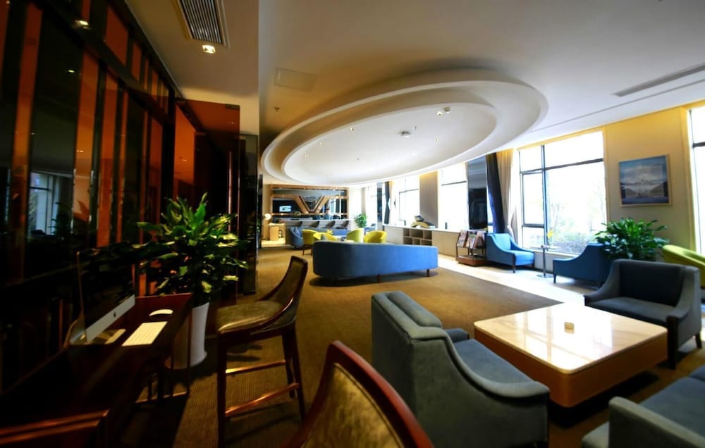 Howard Johnson Life Geckor Zhu