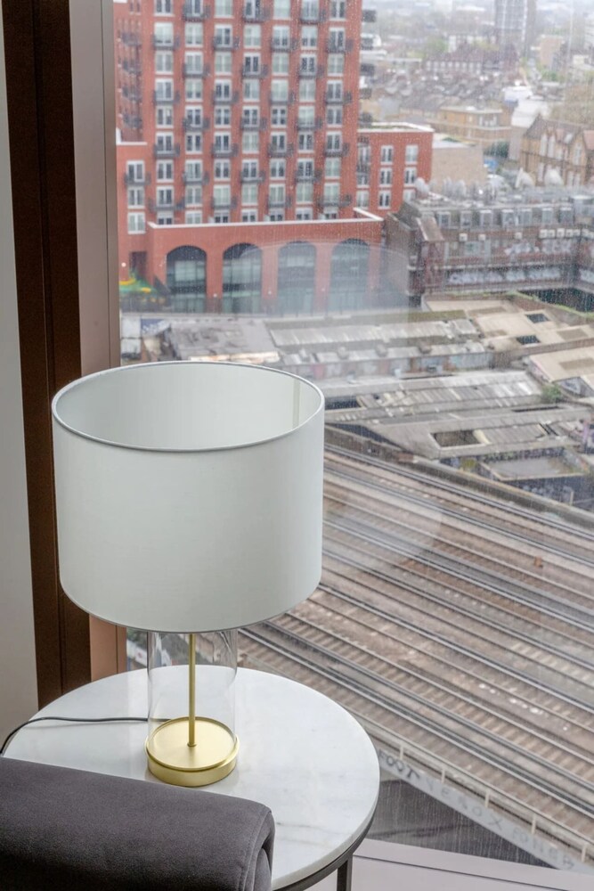 Luxurious 1BD Flat by the River - Vauxhall