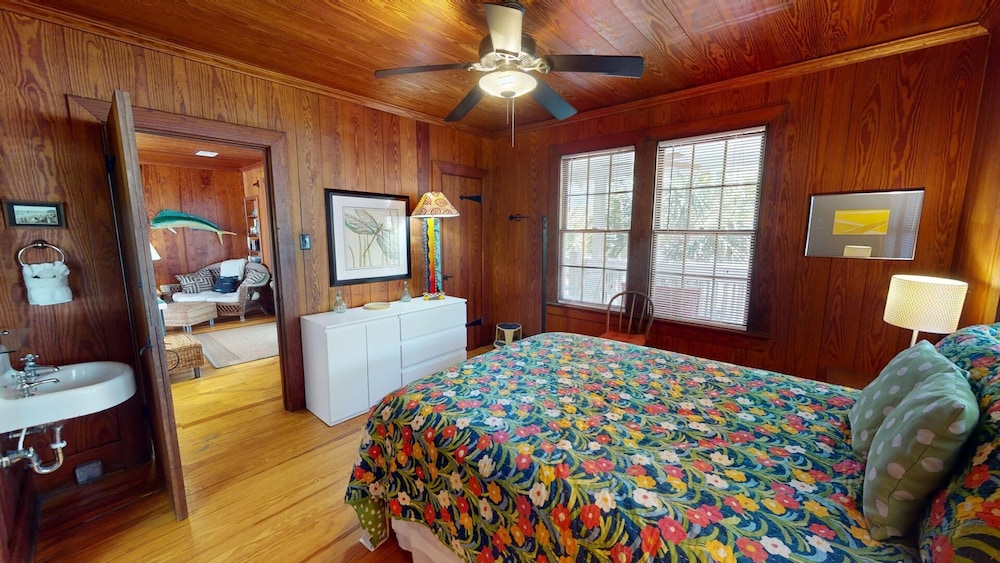 3 10th Place by Tybee Vacation Rentals