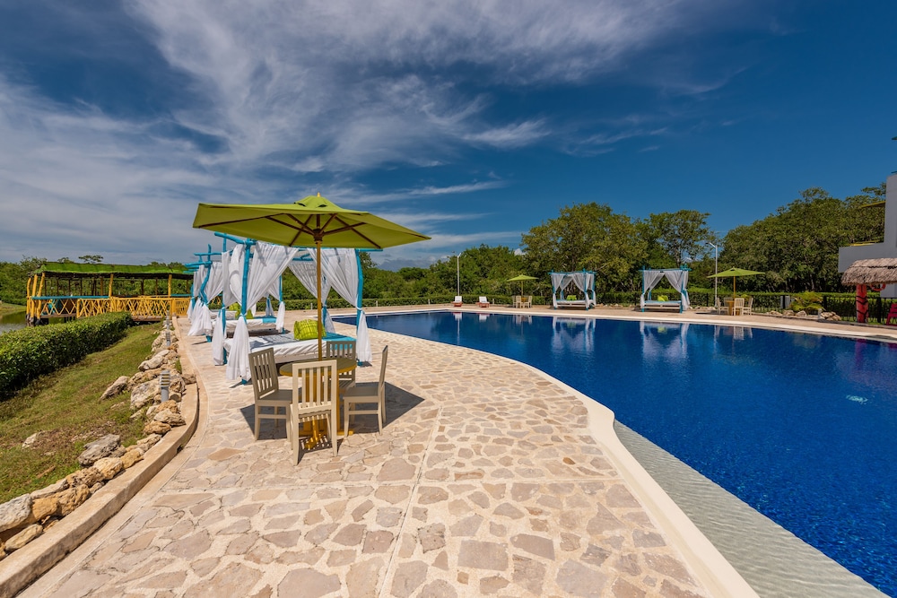 Santo Manglar Cartagena Spa Hotel