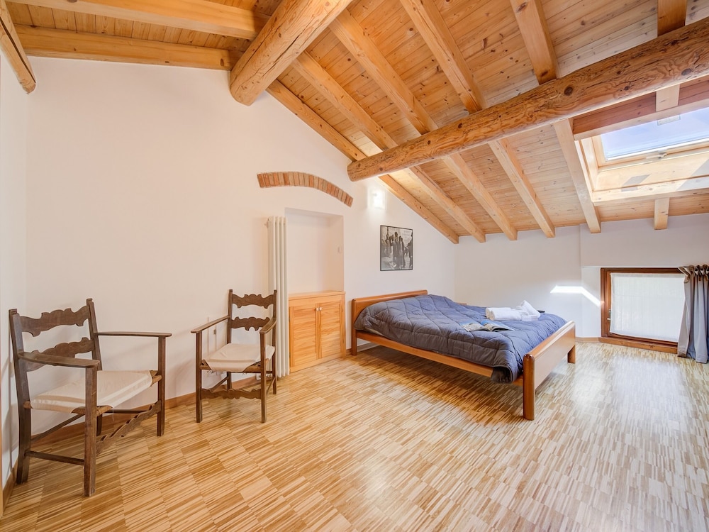 Casa Mondragon In Lazise view 3