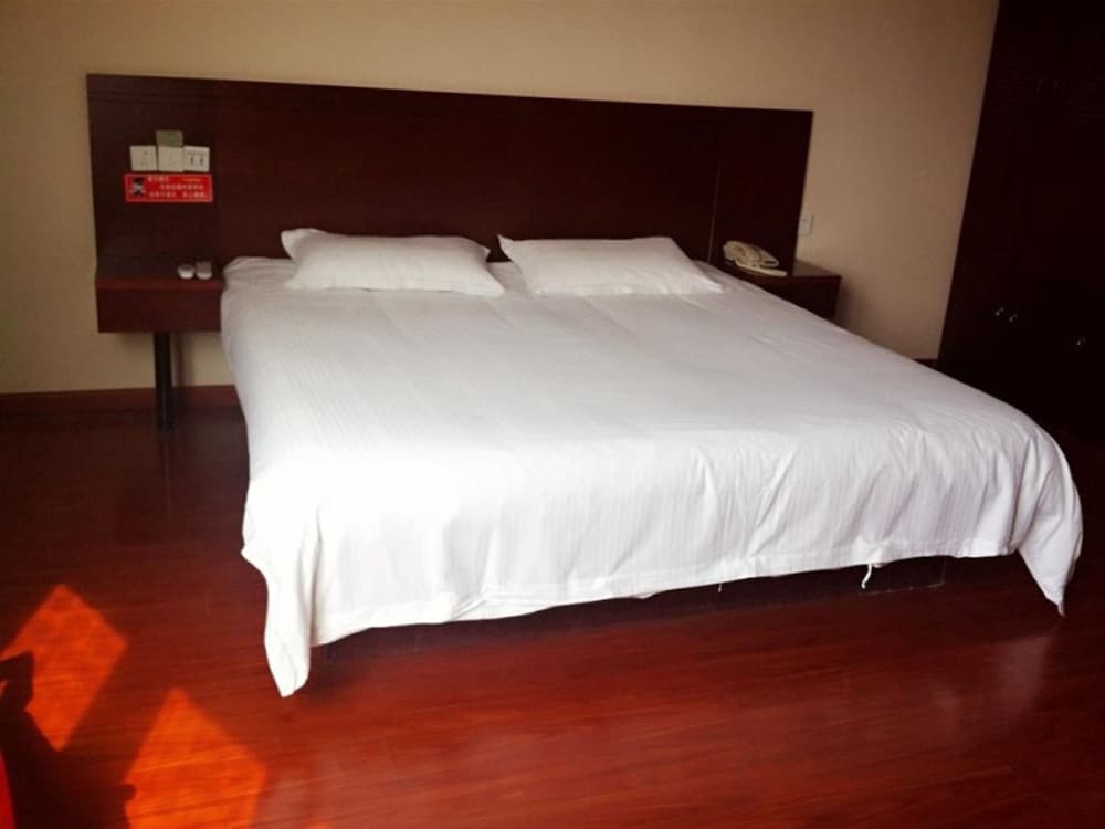GreenTree Inn Zhejiang Yancheng Xiangshui Jinhai Changjiang Rord Express Hotel