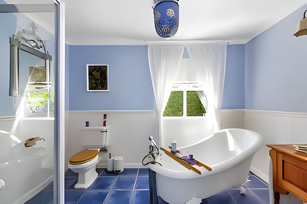 Cape Rose Cottage