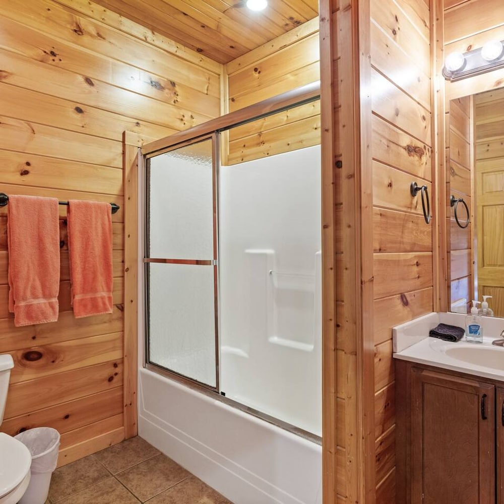 The Morning Glory With Hot Tub Arcade Theater