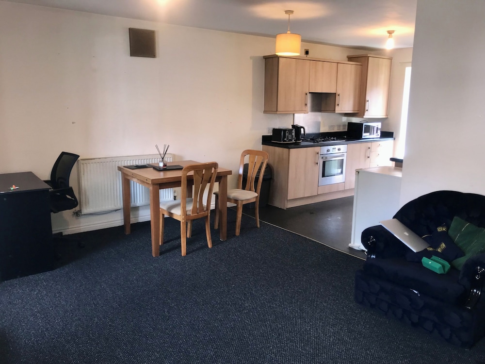 Immaculate 2-bed Apartment in Smethwick