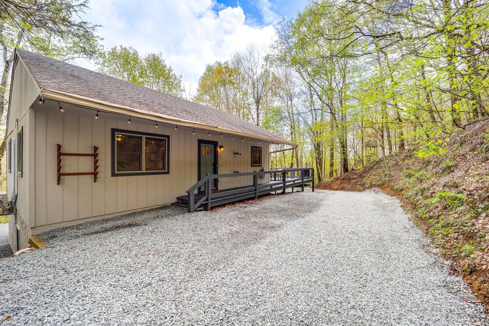 Pet-friendly Boone Vacation Rental w/ Deck!