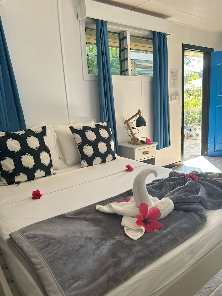 Garden Reef Bungalows