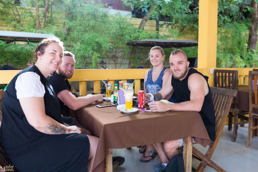 Blossoming Romduol Boutique - Hostel