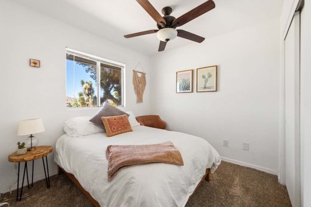 Starlight Ranch - Hot Tub, Fire Pit & Grill 3 Bedroom Home