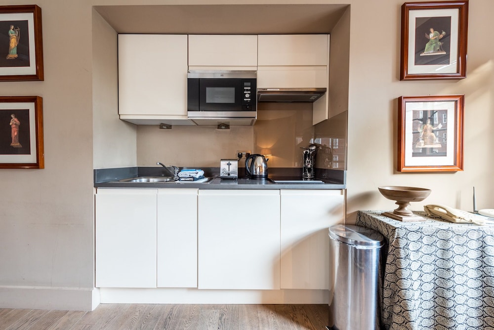 Nell Gwynn House Apartments