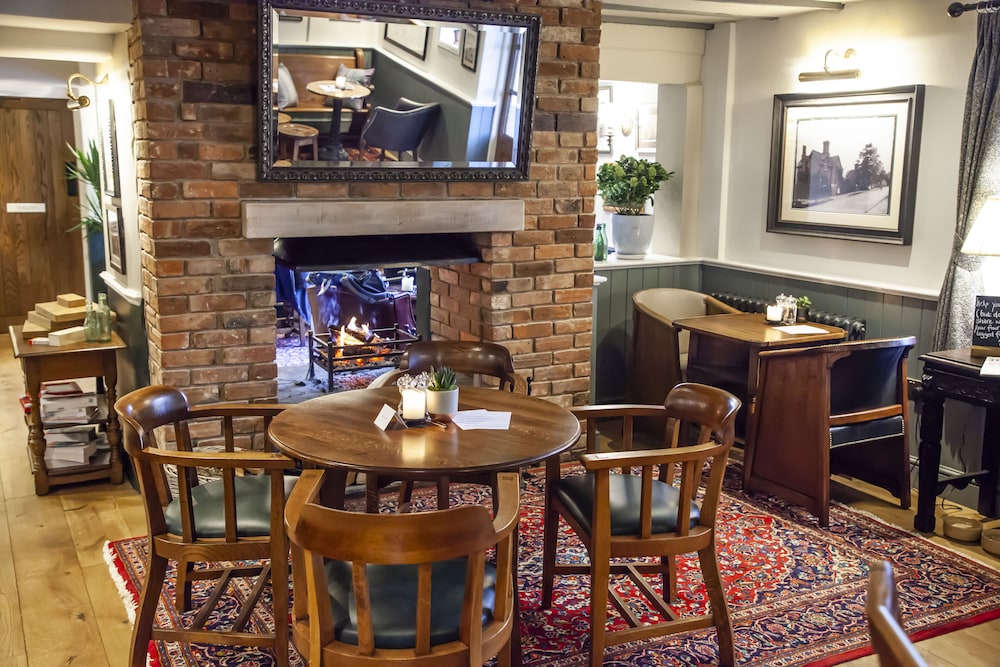 The Bell Alderminster