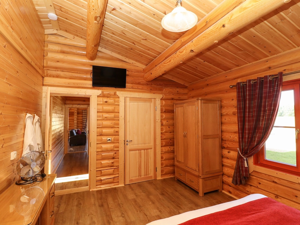 Rowan Lodge
