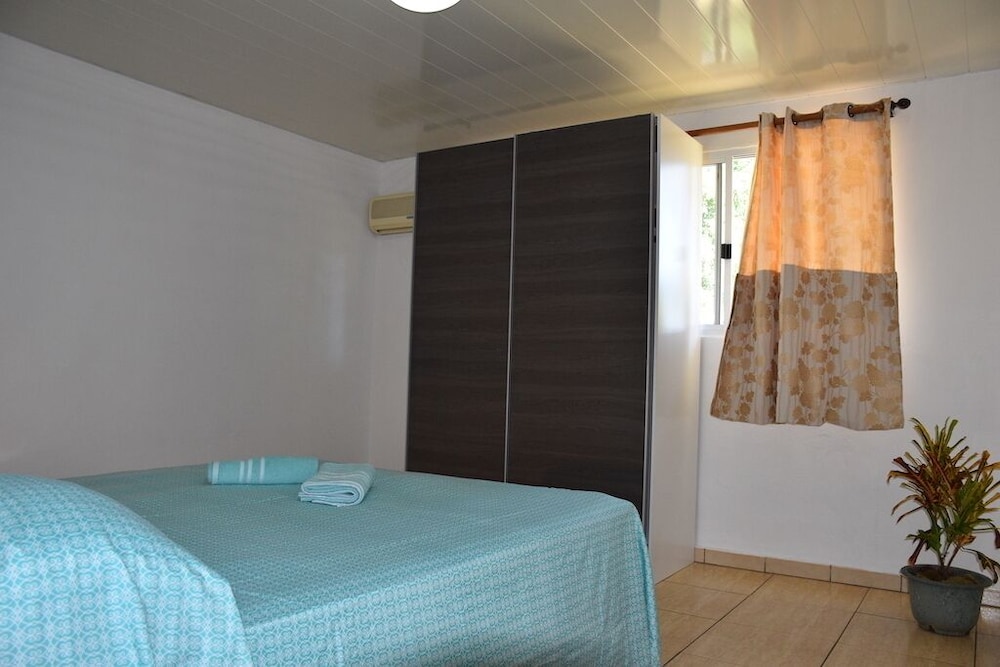 Le Vely Lodge view 5