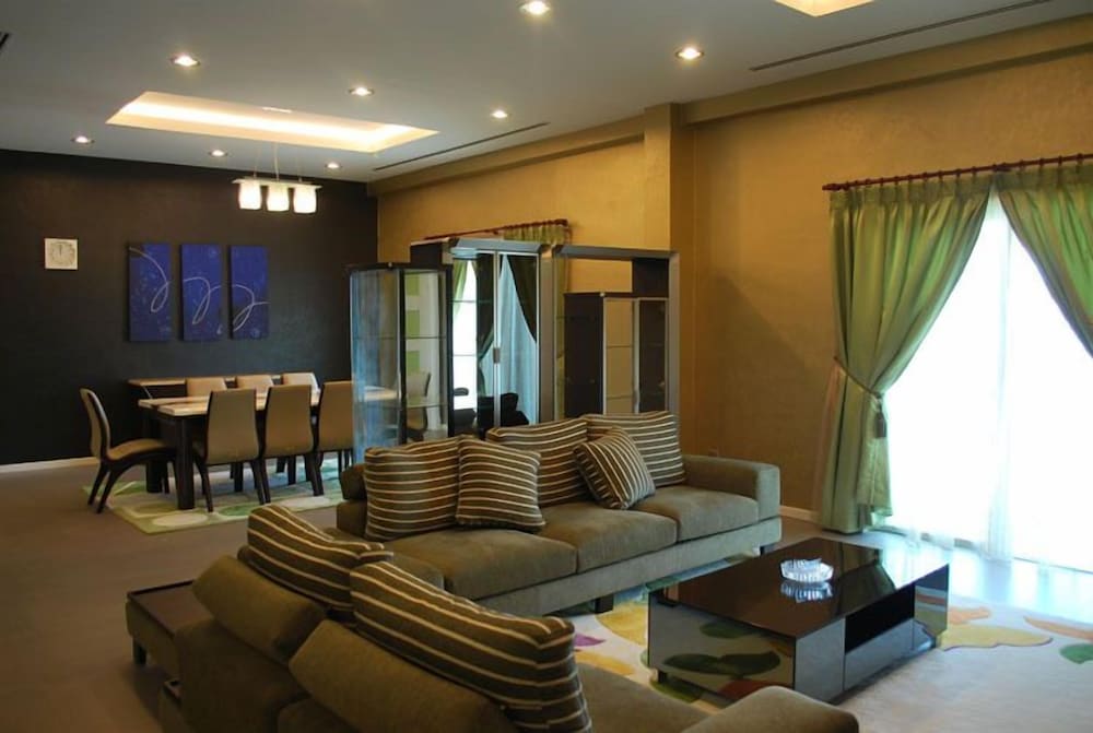 Mciti Suites