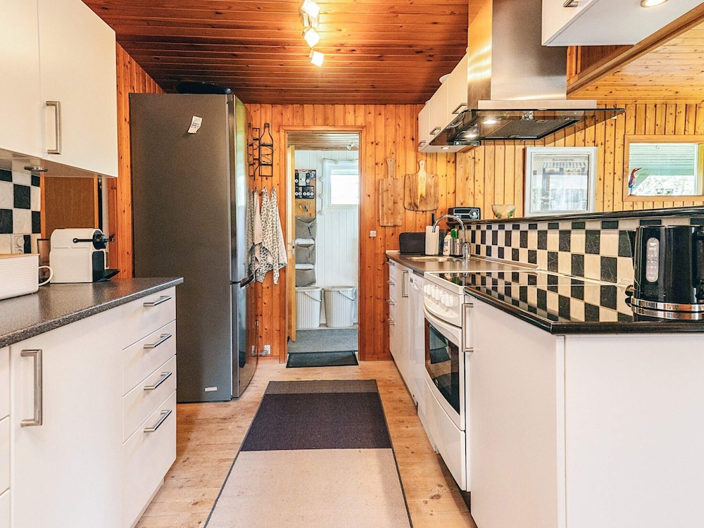 6 Person Holiday Home in Dannemare