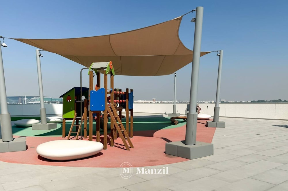 Manzil - 1BR District One Waterfront Living